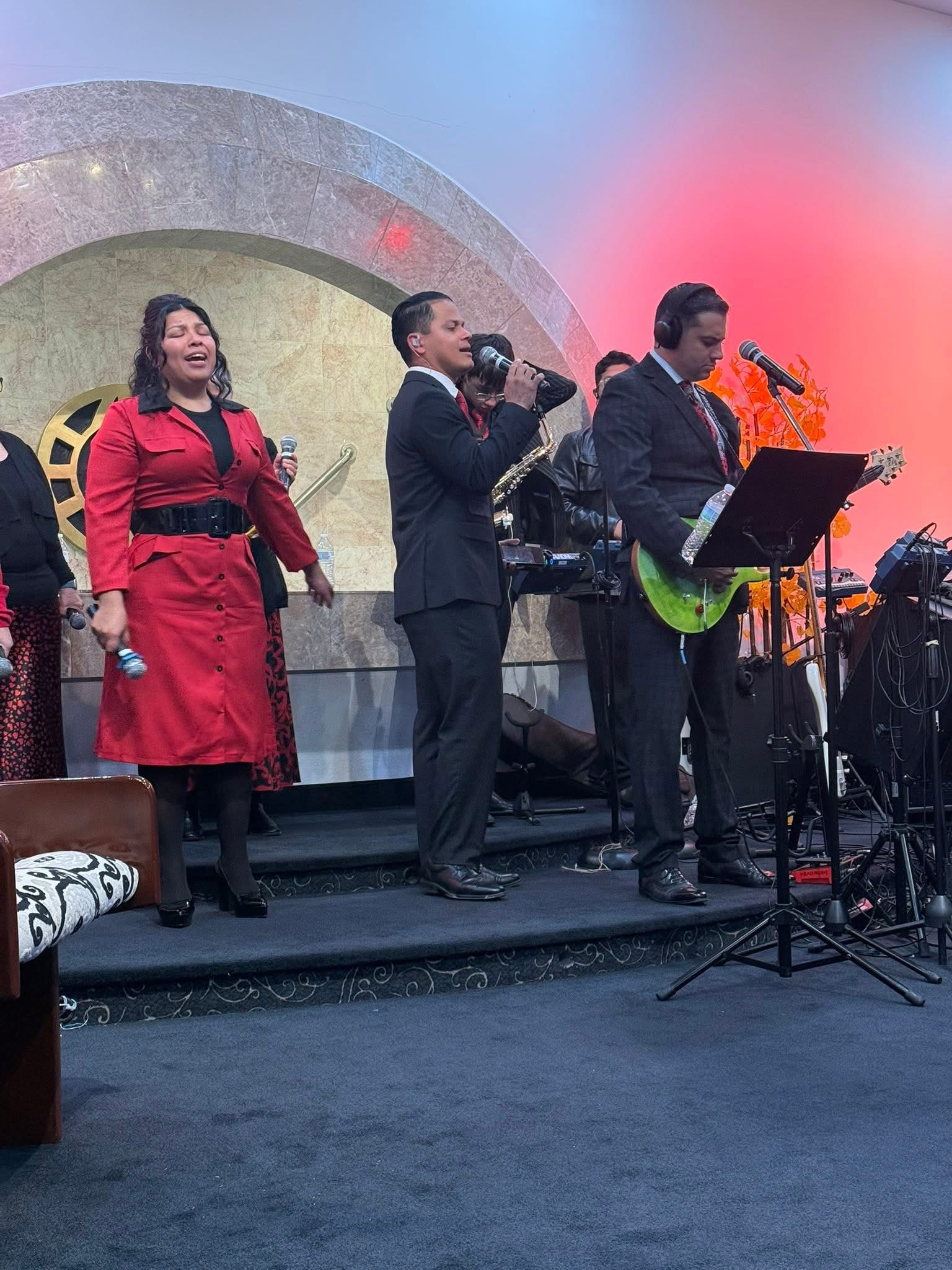 Pan De Vida worship team